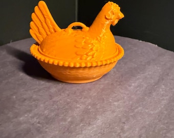 Adorno navideño de gallina de Indiana en su nido