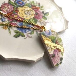 Kintsugi Jewelry, gold mended, broken china jewelry, china pendant necklace with chain, antique colorful porcelain, Dishfunctional Designs