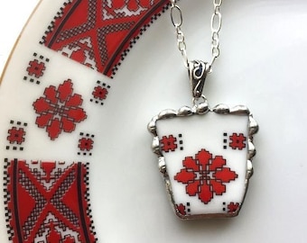 Broken china jewelry, pendant necklace, Eastern European folk art, Ukraine, Poland, Slovakia, Carpathian, Dishfunctional Designs