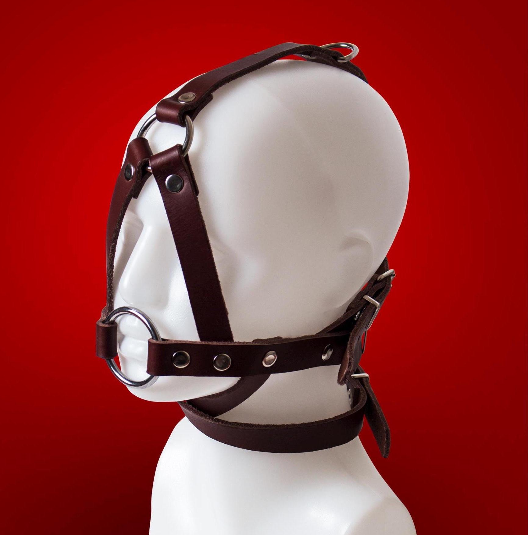 Ring gag, leather gag, leather, BDSM, harness, harnesses, gag, made to measure, gag, customizable, strap-on belt, kink, kinky, leather