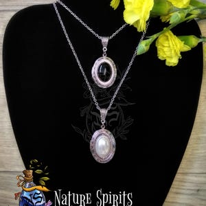 Memory Spell Locket Obsidian Cabochon Vintage Gothic Keepsakes Necklace Pendant Charm Wicca Pagan Good Witch Agate