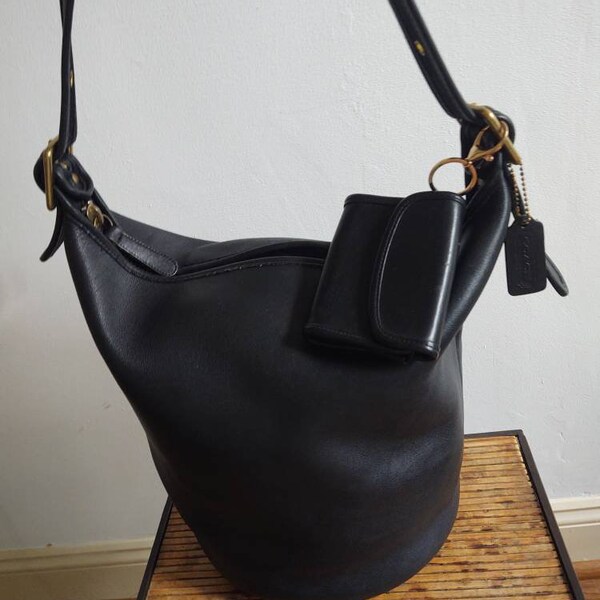 Coach Bucket Bag / EX Large Feedbag With Coach Wallet