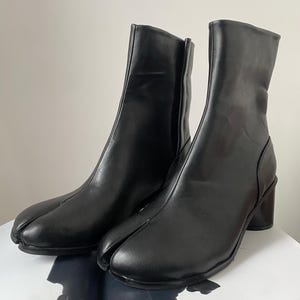 Tabi dames enkellaarzen – elegante en moderne schoenen | Gespleten neus, opvallende stijl | Minimalistische trendy enkellaarzen