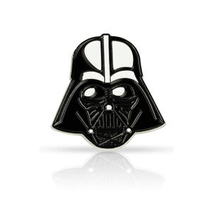 Darth Vader Helmet Pin - Star Wars Darth Vader - Enamel Pin - Star Wars - sci-fi fans - Galaxy - pin collection  - geek gift