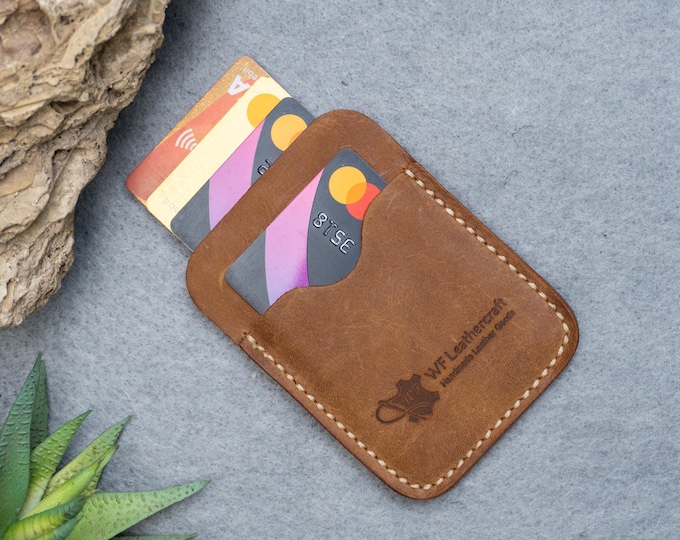 Slim and Sleek Leather Card Wallet: Compact, Convenient, and Classy ,brown
