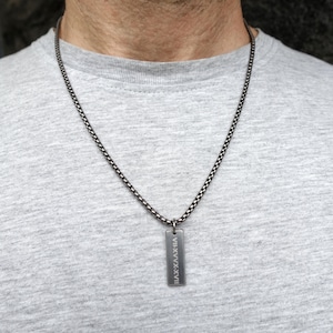 Gepersonaliseerde halsketting gemaakt van 100% zuiver TITANIUM voor mannen, gegraveerde hanger, diepe gravure, stoepketting, boxketting
