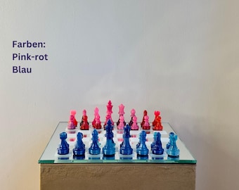 Handmade chessboard made of mirror glass with individually designed epoxy resin figures – unique & customizable