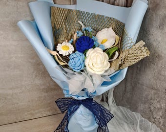 Häkelblumenstrauß, handgemachter Blumenstrauß, Geschenk, Valentinstag Muttertag, Blumenschmuck, Geburtstag CRFB016