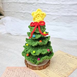 Gehaakt kerstboomornament, handgemaakte kerstboom, cadeau, kerstcadeau - donkergroen