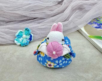 Small Japanese rabbit, kimono fabric art, fabric doll, gift RAB-M