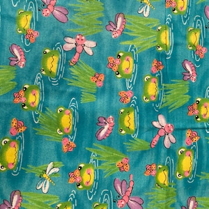 Żaby i robaki w bagnie flanelowa tkanina Springs Creative Products Group podwórko 2003