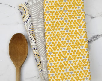 Ensemble de torchons en coton, imprimé jaune moutarde, gris et bleu, fabriqué au Royaume-Uni