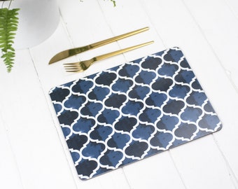 Isabel Placemat, Geometric pattern with a deep blue colour palette