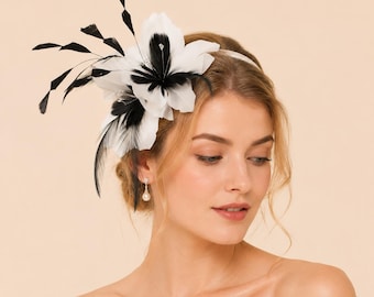 Fjäderfärgad fascinator med strass för kvinnor, Kentucky Derby-huvudbonad, brudhårsaccessoar med ädelstenar