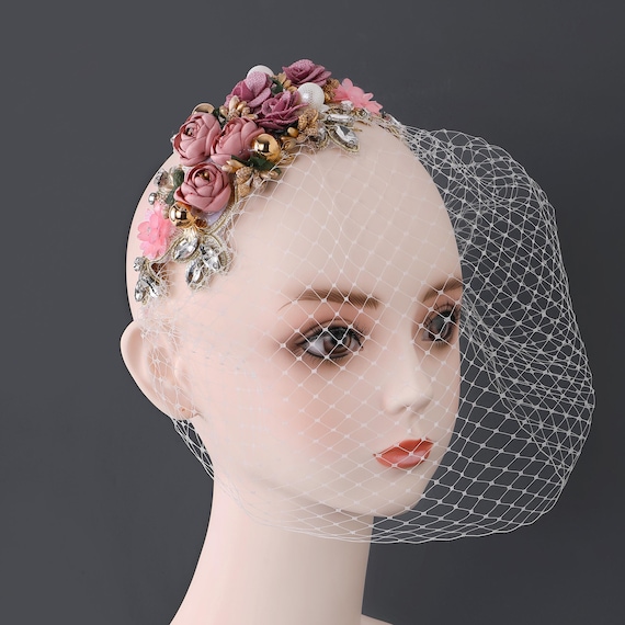 1920s Fascinator for Women – Mesh Flower Pearl Veil Headband  display picture 1
