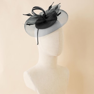 Women’s Fascinator Hat – Feather Kentucky Derby Hat for Tea Party, Cocktail & Wedding Events