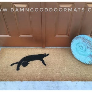 Zerbino di Halloween con gatto nero / Decorazione per la casa gotica / Regalo per gli amanti dei gatti / Witchcore / Damn Good Doormats