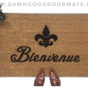 Bienvenue-welkomstmat: Franse Fleur de Lis (milieuvriendelijk buitengebruik)