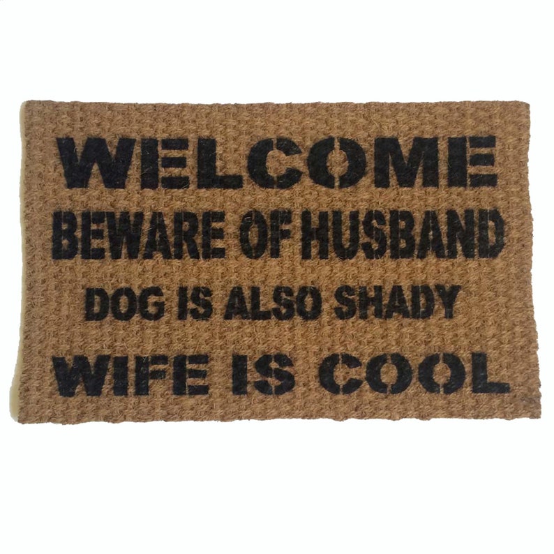 Husband dog wife. Коврик Beware of Ogre. Welcome mat rude.