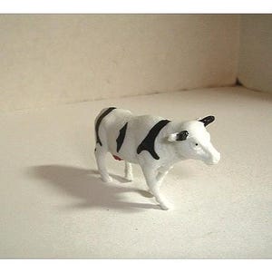 Miniature Hard Plastic Cow/ Plastic / Minis/Supplies*
