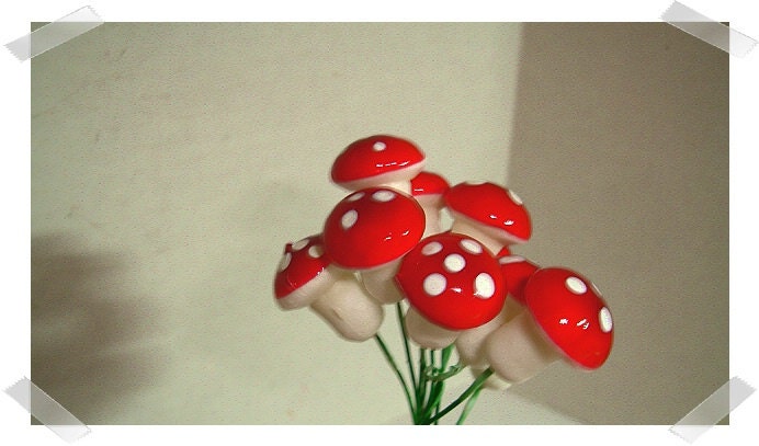 4 Red or Green Glitter Mushrooms Wooden Mushrooms Craft Mushrooms