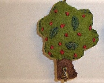 Tree Ornament/Round/ Made of Felt/ Handmade*/Already Made**