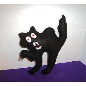 Scary Black Felt Cat Decoration/Halloween/Handmade/Made to Order*