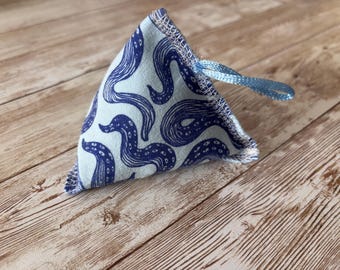 Blue Octopus Print Fabric Weight