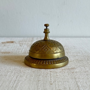 vintage table bell テーブルベル 真鍮 イギリス 英国 Bell / ベル〈テーブルベル・呼び鈴・真鍮・店舗什器