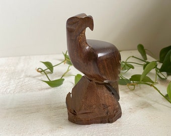 Art Collectibles Figurines Wooden Carved Eagle Statue Decor Item Polished Wood Bird On Rough Cut Wood Base