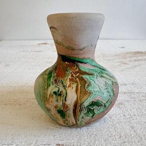 Vintage Small Nemadji Swirl Pottery Vase - Native Clay Pottery Bud Vase - Made in USA