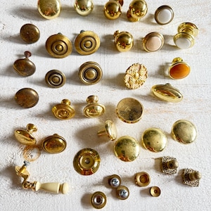 Mixed Vintage Reclaimed Hardware Lot - Vintage Furniture Replacement Knobs, Pulls, Handles