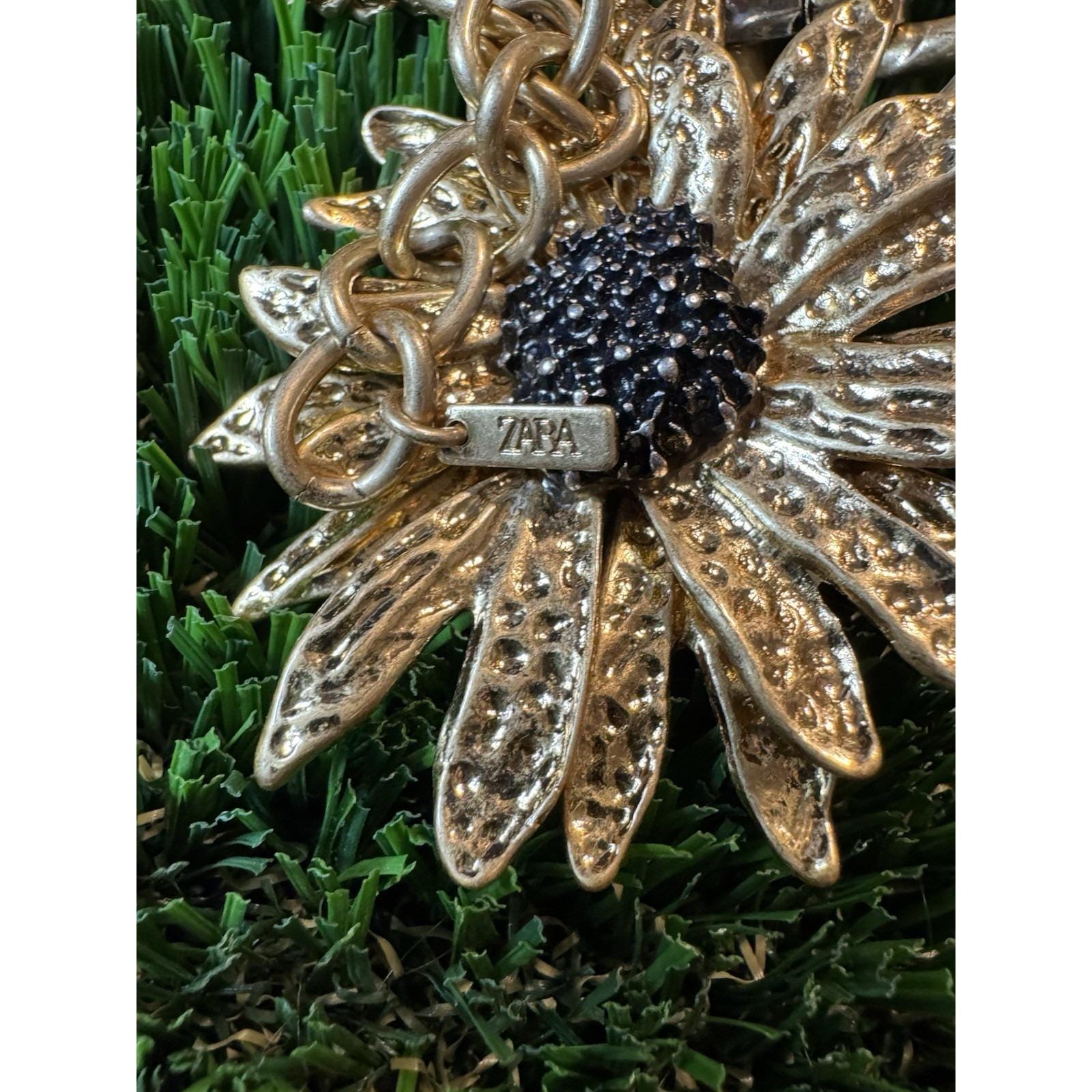 ZARA Gold Tone Chain Belt Sunflower Charms Coin Feather  display picture 1