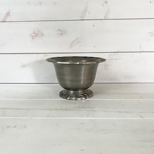 Heavy Vintage Pewter Pedestal Bowl with Scalloped Edge Design | Colonial Casting Co. | Vintage Pewter Decor | Meriden, Connecticut, USA