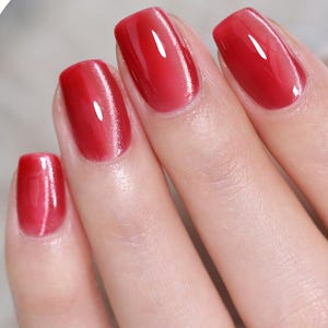Red Nail Polish with Red Magnetic Pigment | neon red nail polish | nail polish holo red | Blood Red Magnetic Nail Polish