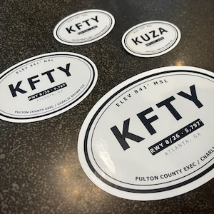 パイロット向けカスタム空港コードオーバルステッカー ICAO目的地デカール 航空パイロットギフト