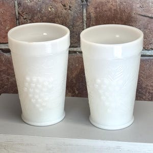 Set of 2 Vintage Milk Glass Tumblers Cups Grape Leaf Harvest Anchor Hocking