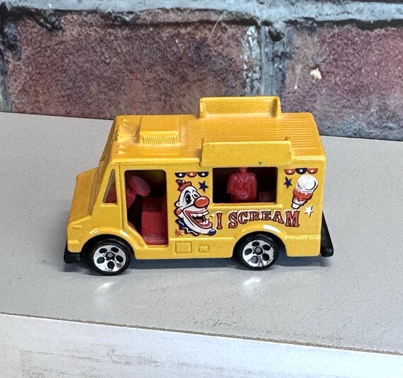 Vintage Diecast 1983 Mattel Hot Wheels I Scream Ice Cream Truck 1