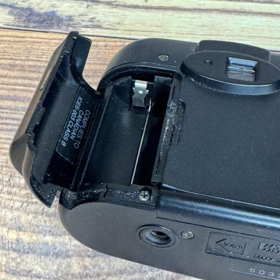 Vtg Kodak Advantix 4100 IX Zoom Point Shoot Film Camera W Case