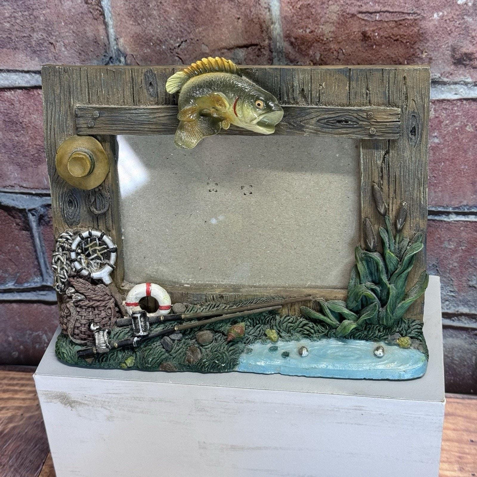 3D Resin Fishing Pole Fisherman Picture Frame 4 X 6 Cedar Key Bass