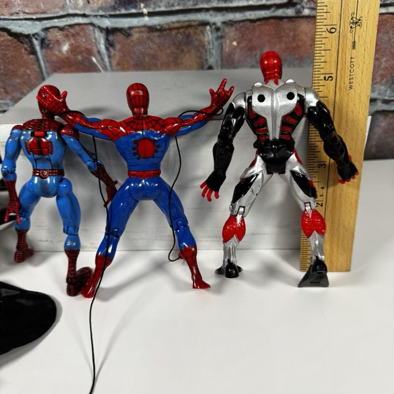 1990's Toy Biz Spider-Man Animated Action Figure Lot of 3 Web Racer Sea Diver image 12