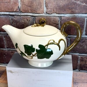 Vintage Poppytrail Metlox Ivy Teapot California Pottery 10 1/2" 1950 MCM