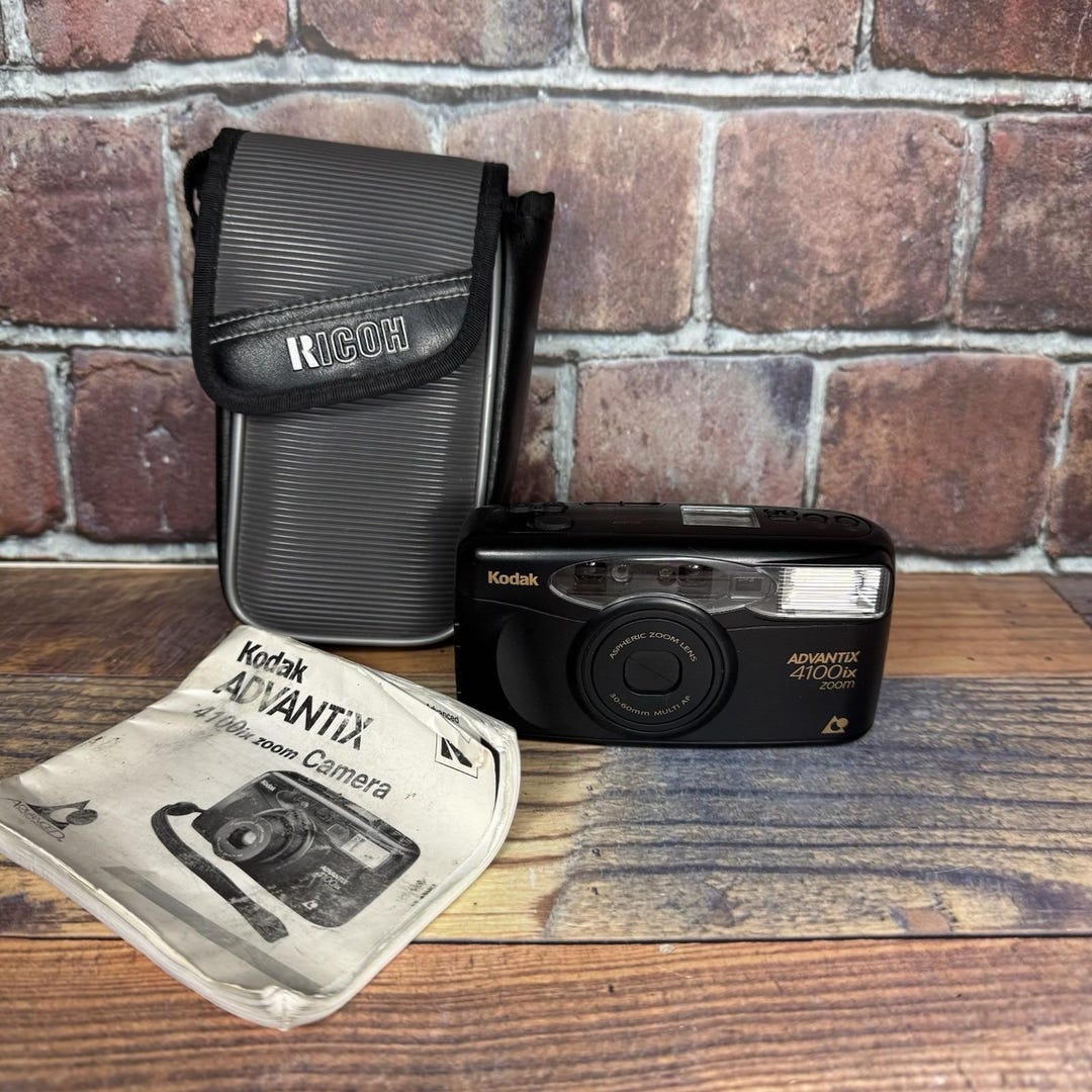 Vtg Kodak Advantix 4100 IX Zoom Point Shoot Film Camera W Case