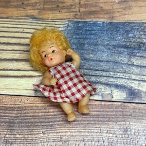 Vintage 1960s Baby Doll Red Gingham Possibly Uneeda Pee Wee