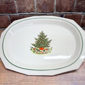 Pfaltzgraff Holiday Heritage Christmas Tree Train Design Oval Platter Serving