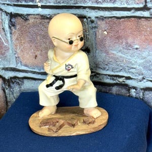 Vintage Chinese Kung Fu Martial Arts Karate Boy Resin Shaolin Monk Figurine