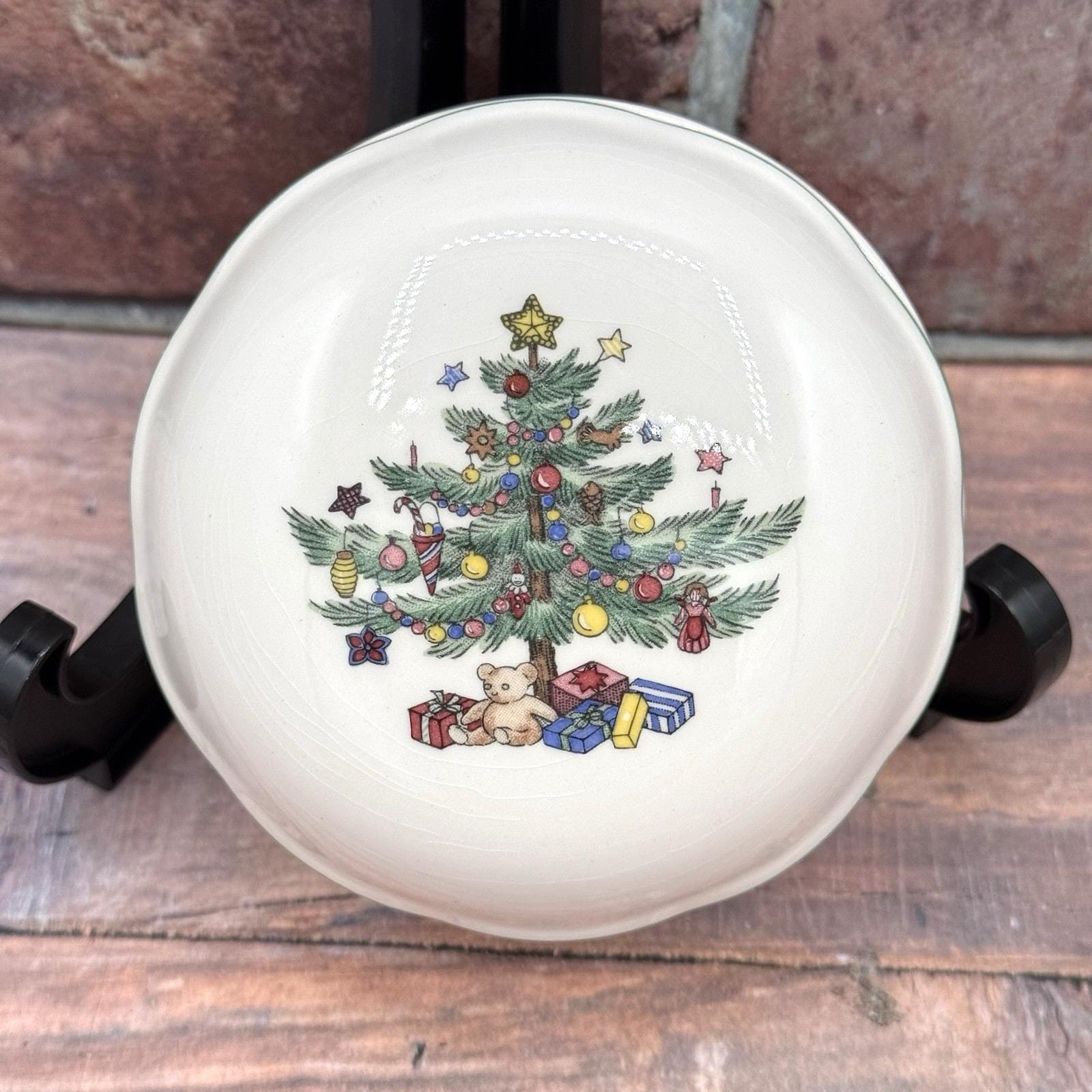 NIKKO christmastime candy dish ヴィンテージです Amazon.com | NIKKO Happy Holidays 1 Part Small Tree Shaped Dish