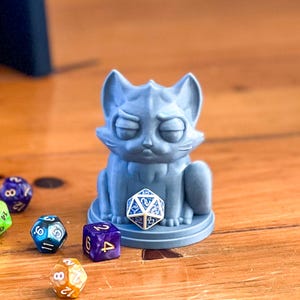 Grumpy Cat dice guardian Tabletop Fantasy Role Play accessory RPG Gaming Cosplay Props Dungeons and Dragon DnD D&D Pathfinder Dice Box gift