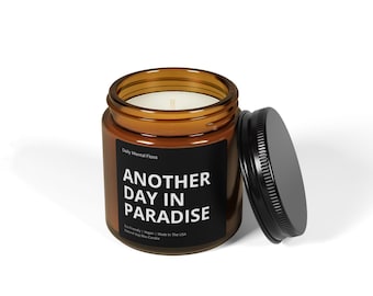 Eine Kerze aus einem weiteren Tag im Paradies von Daily Mental Floss