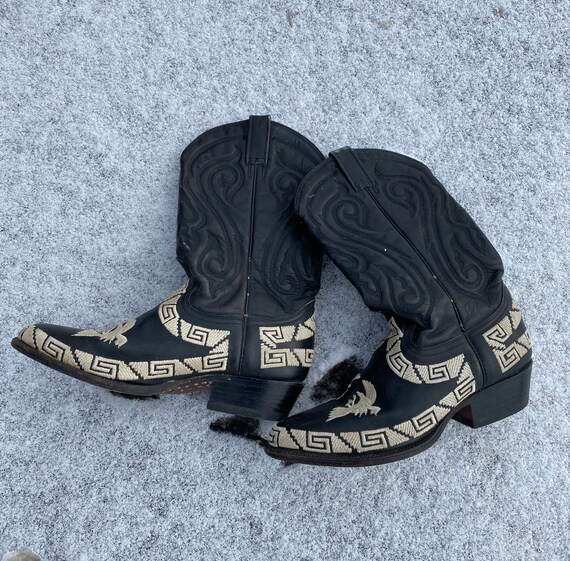Amazing Embroidered Cowboy Boots